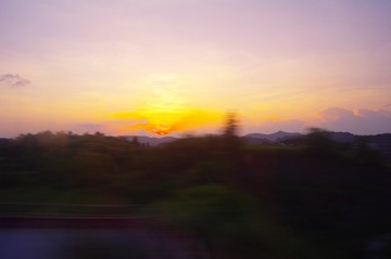 854077