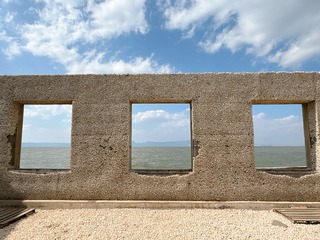 001