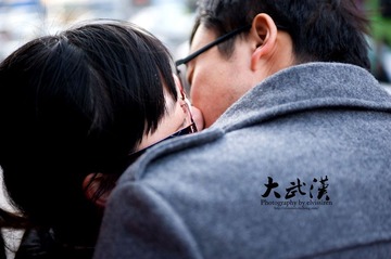吻