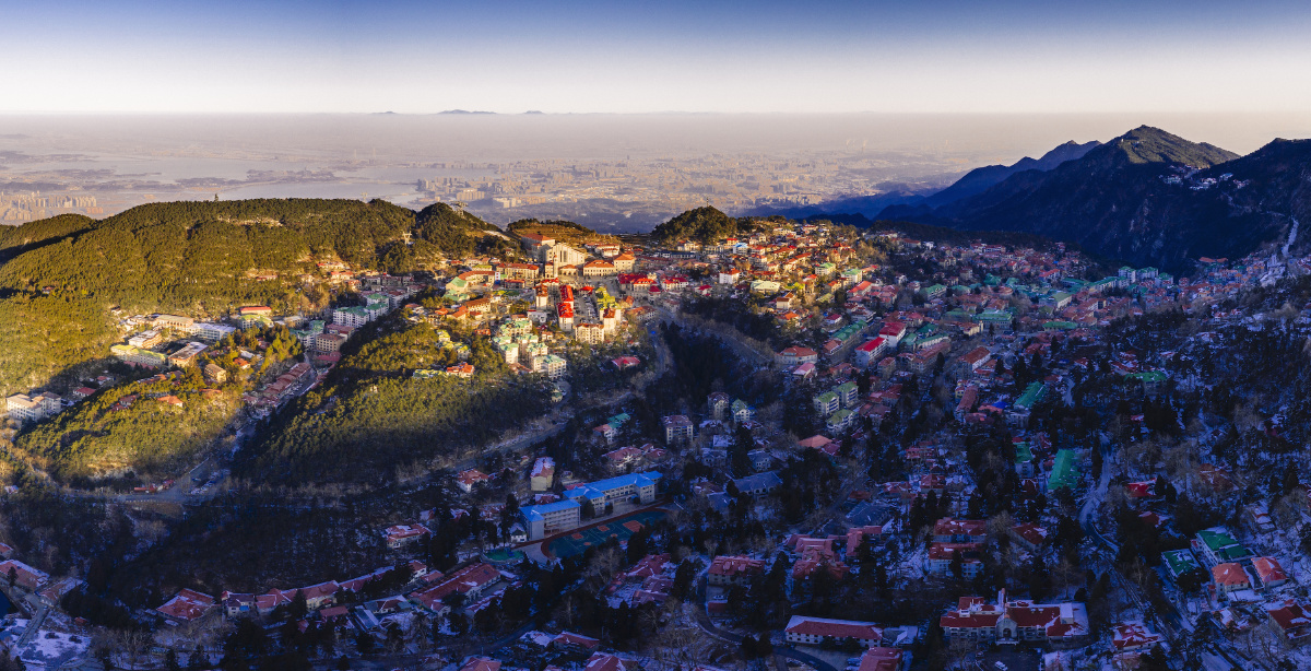 庐山牯岭街2021的日出