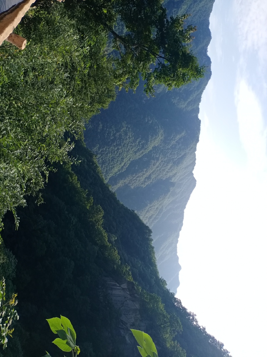 爬山- -山岳潜形- - 图虫