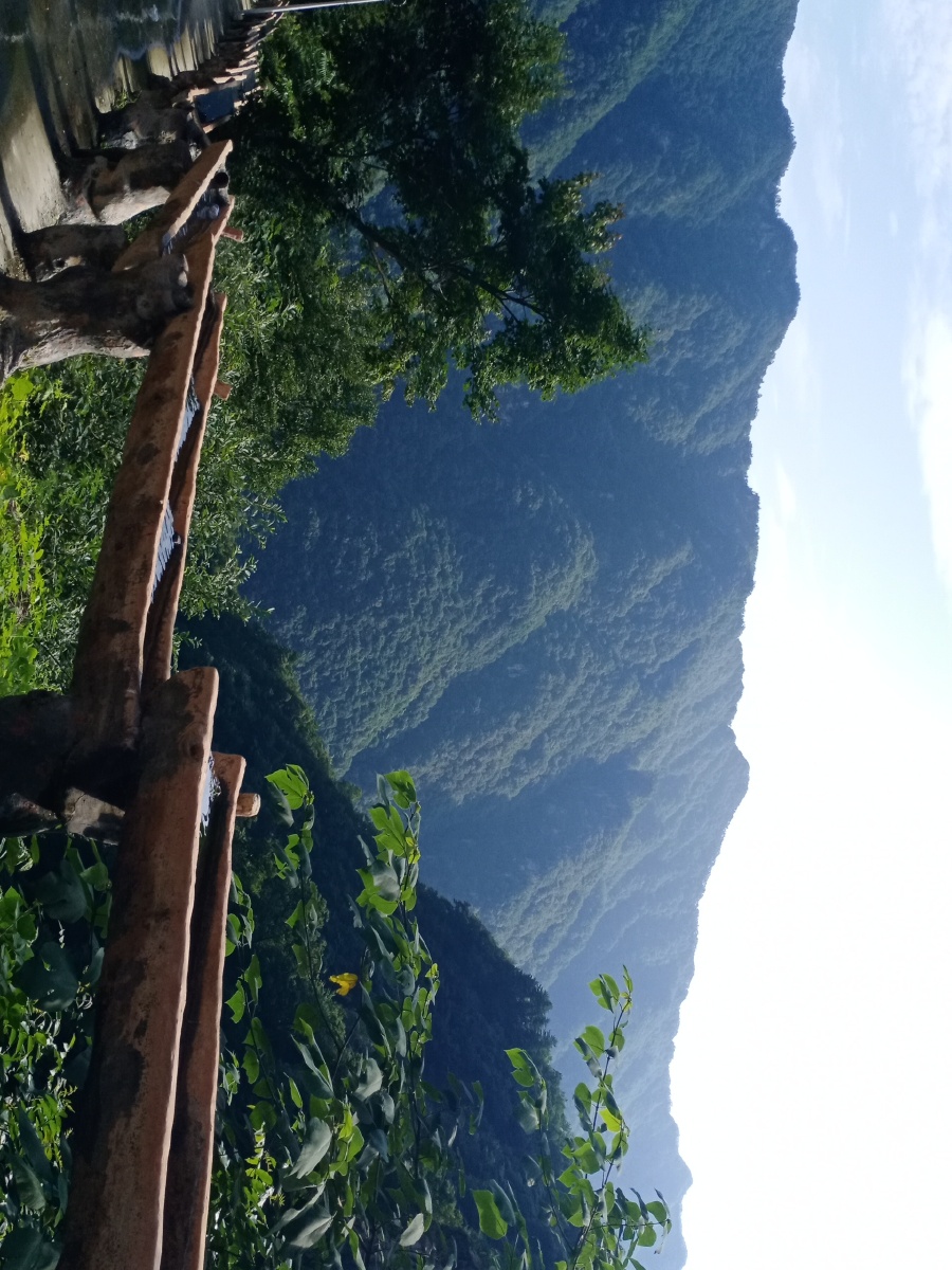 爬山- -山岳潜形- - 图虫