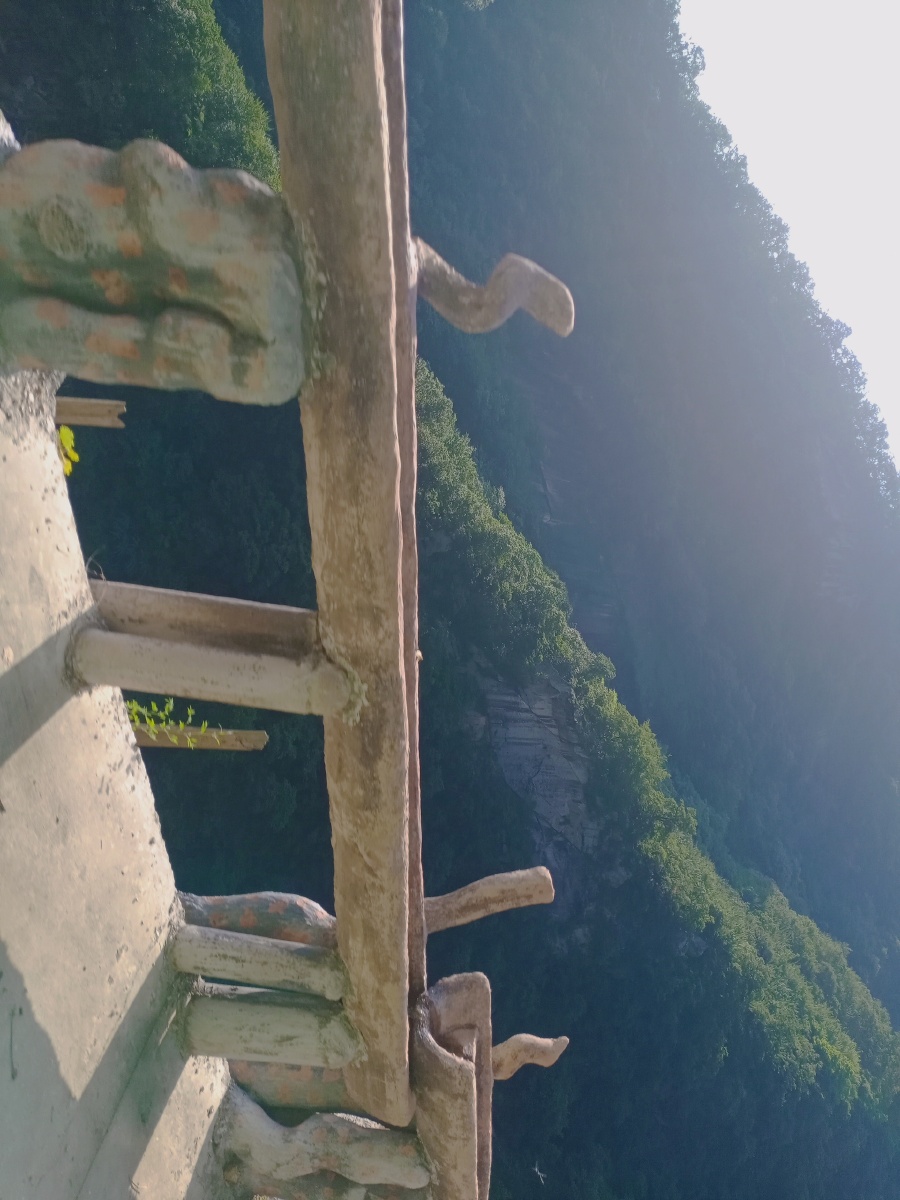 爬山- -山岳潜形- - 图虫