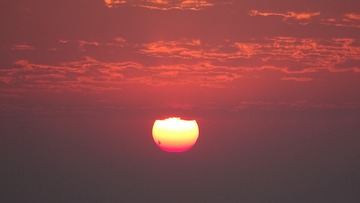 12077282-F053-43ED-9BA5-E6CC3B39CB7B/L0/001