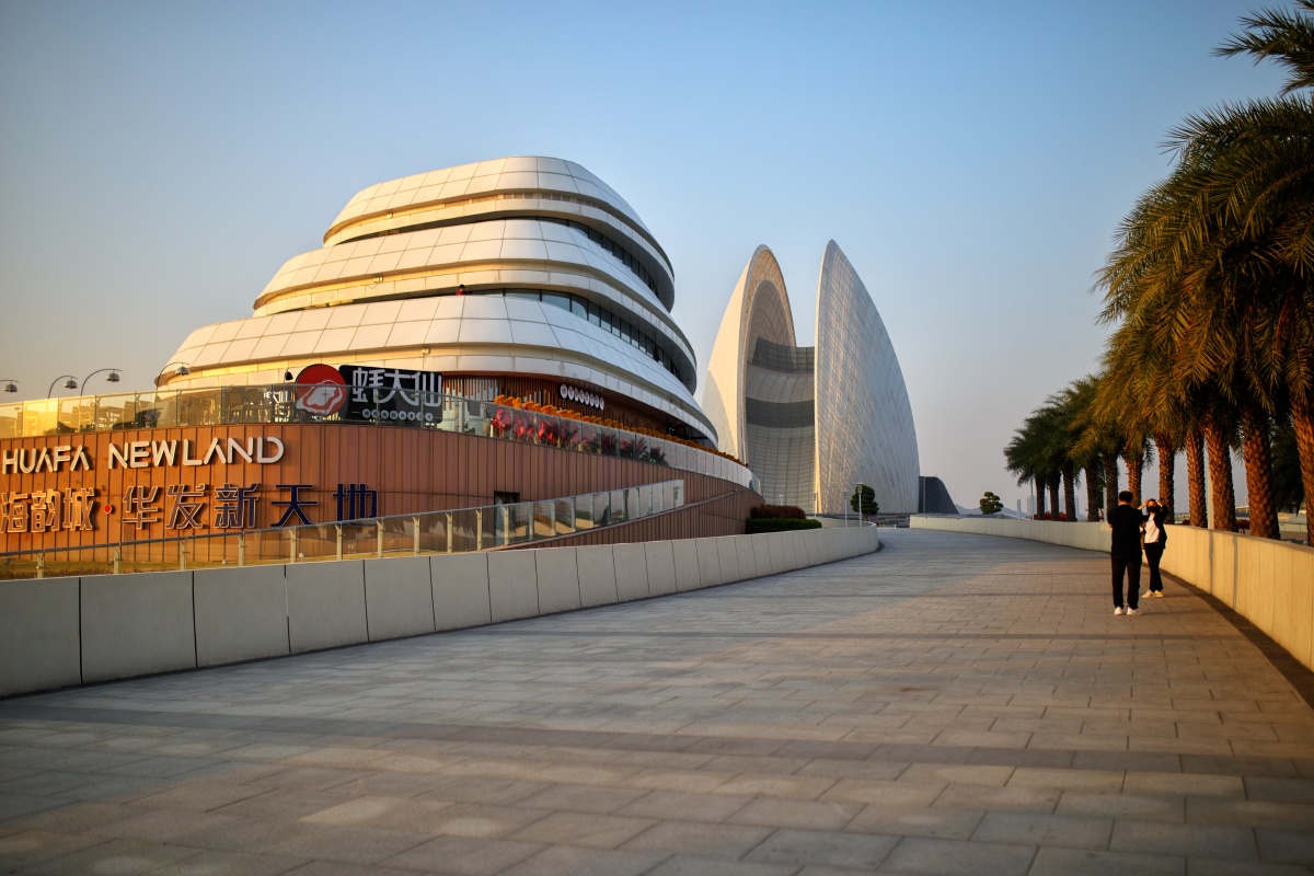 珠海歌剧院日月贝座落野狸岛