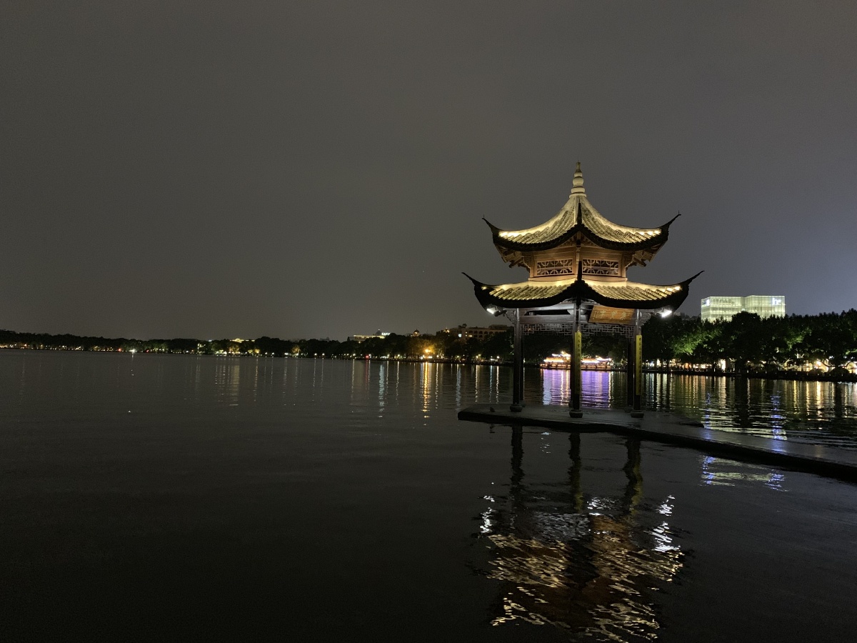 杭州西湖风景名胜区集贤亭夜景
