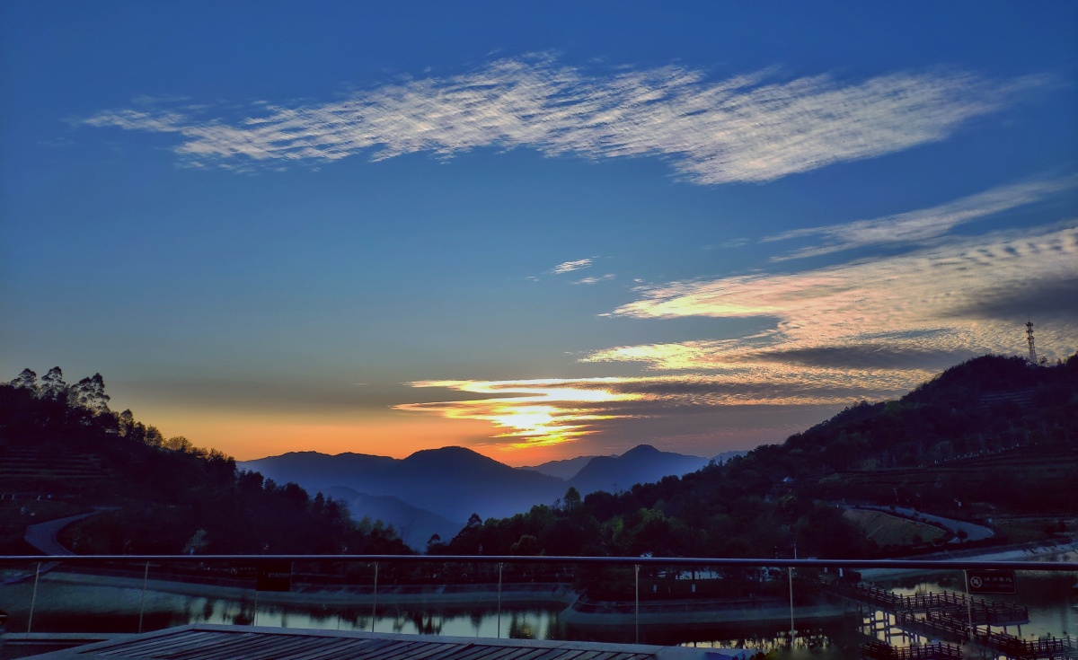 夕阳西下,心情舒畅