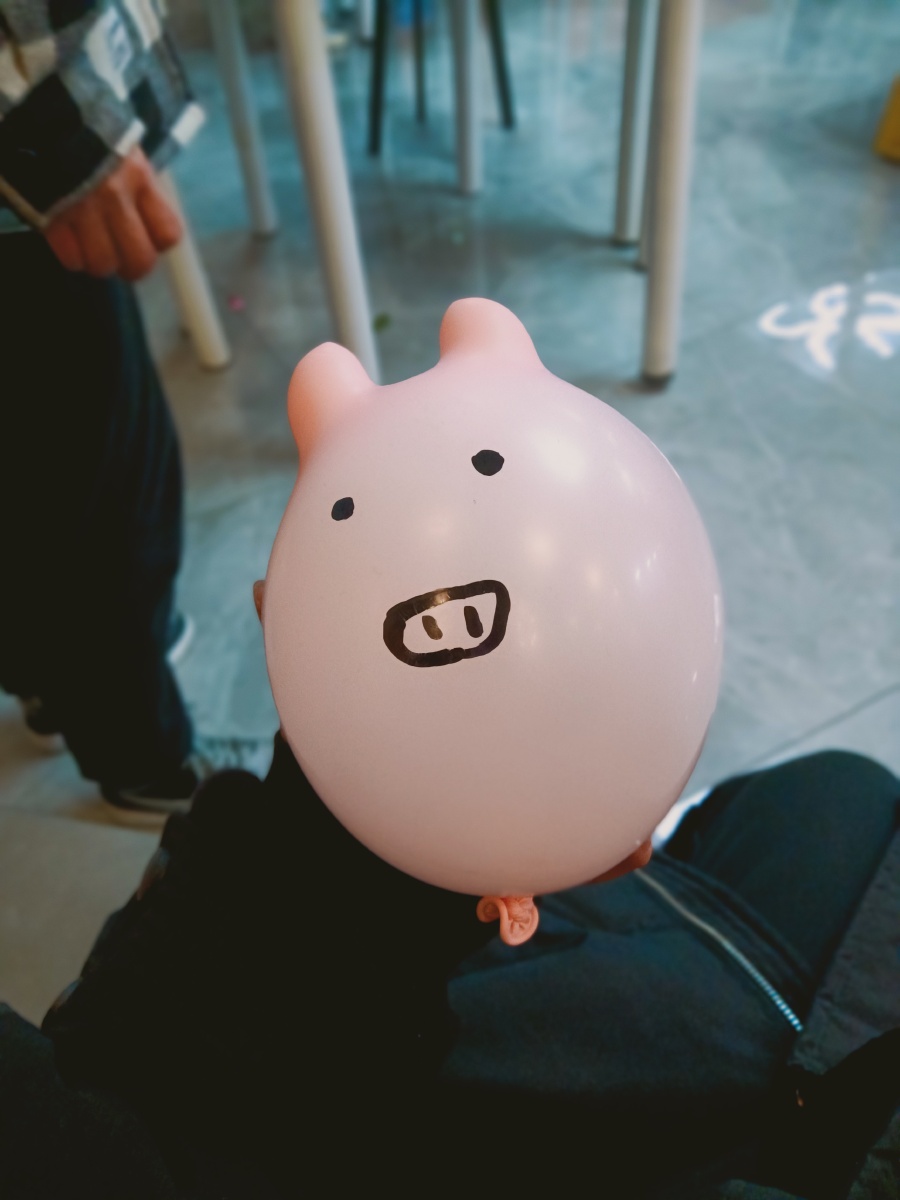 小猪气球