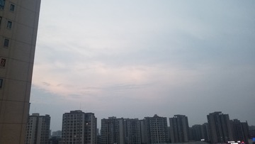 215828