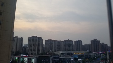 215822