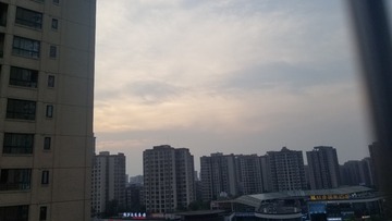 215819