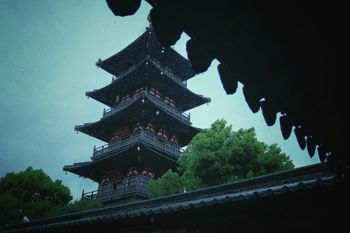 雨中寒山寺