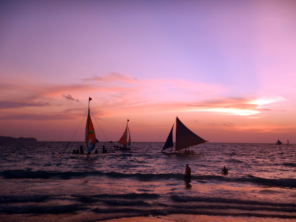 菲律宾长滩岛白沙滩夕阳无限好