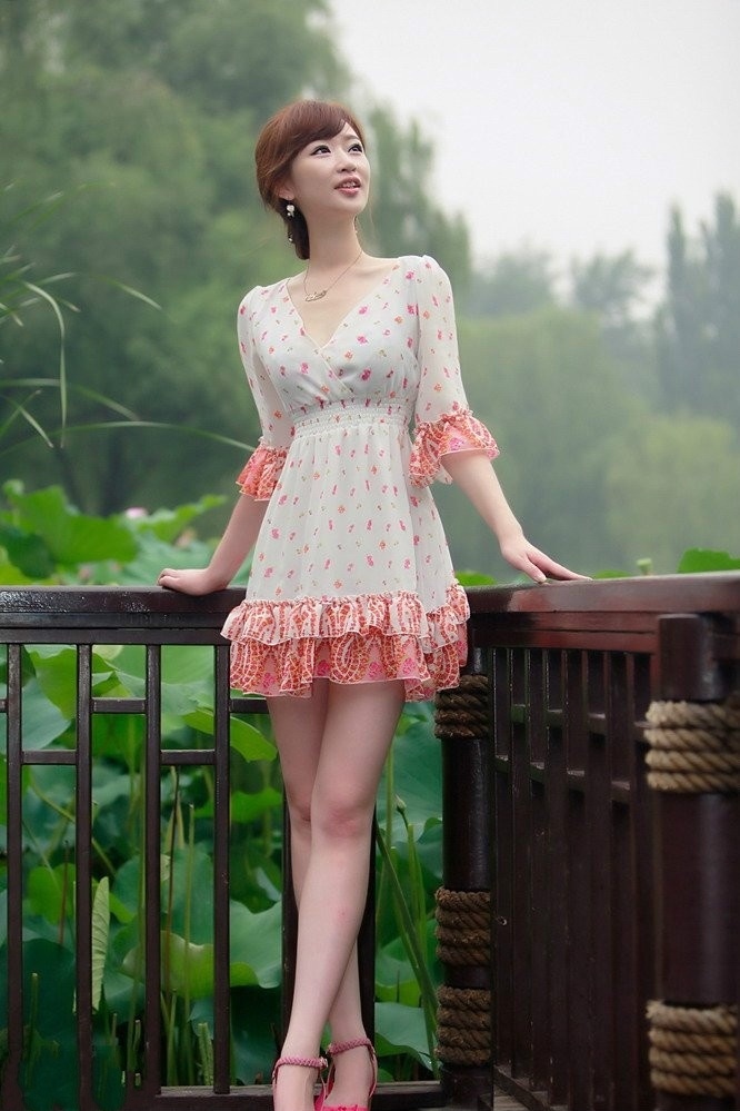 漂亮姑娘让人心动不已