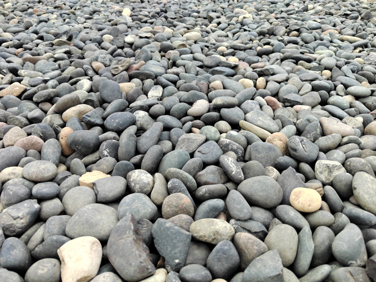 河边的鹅卵石 - 灵魂图片馆 - 图虫