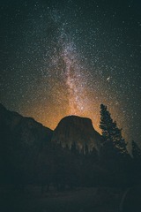56682