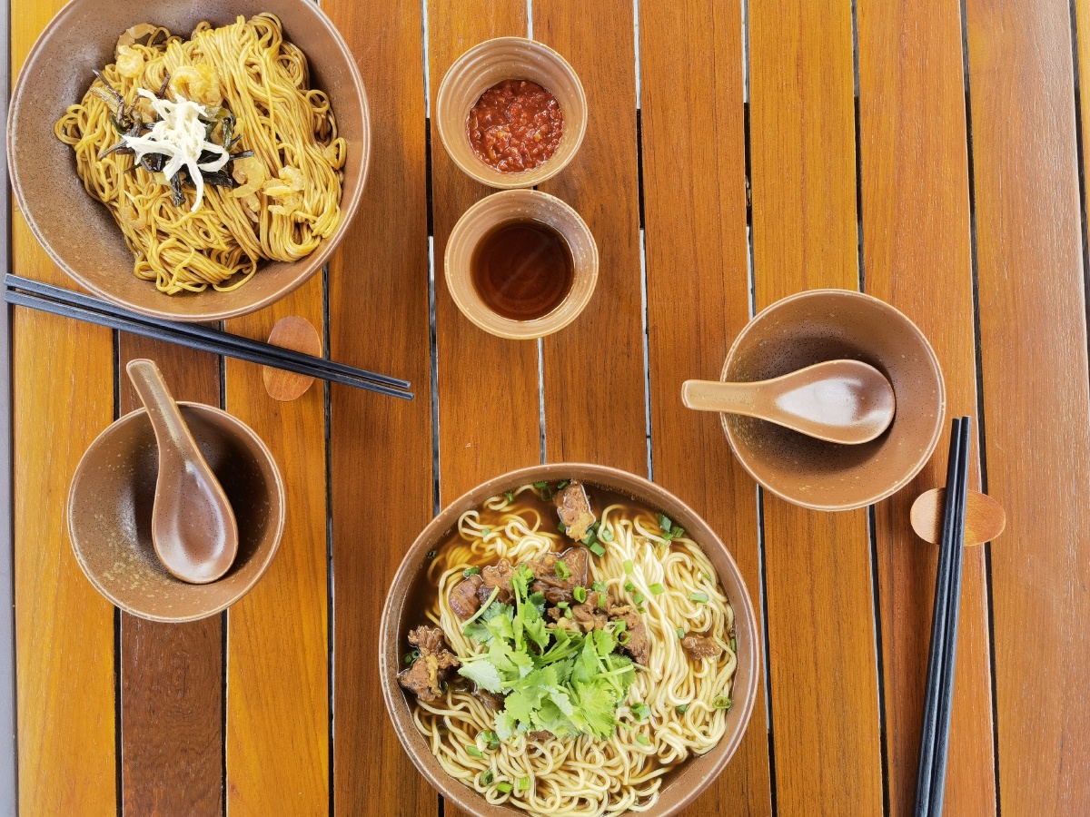 情人节的午餐两碗面