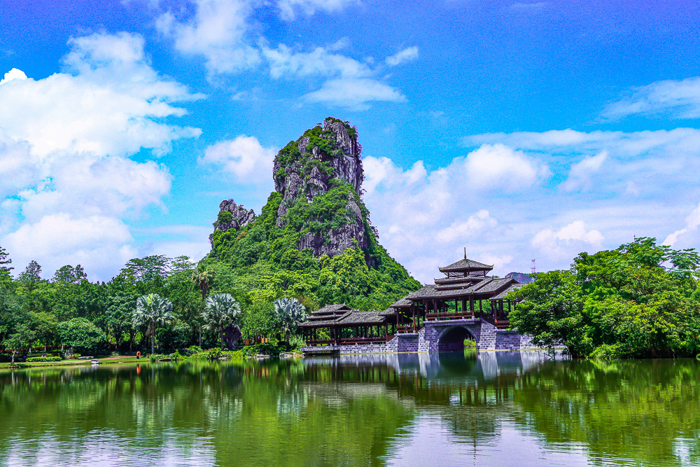 山青水秀好风光难得好天气来四星级旅游地花花大世界清水秀山赏心悦目