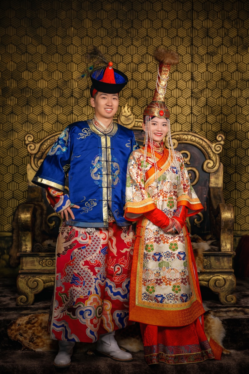 我的蒙古族婚纱礼服