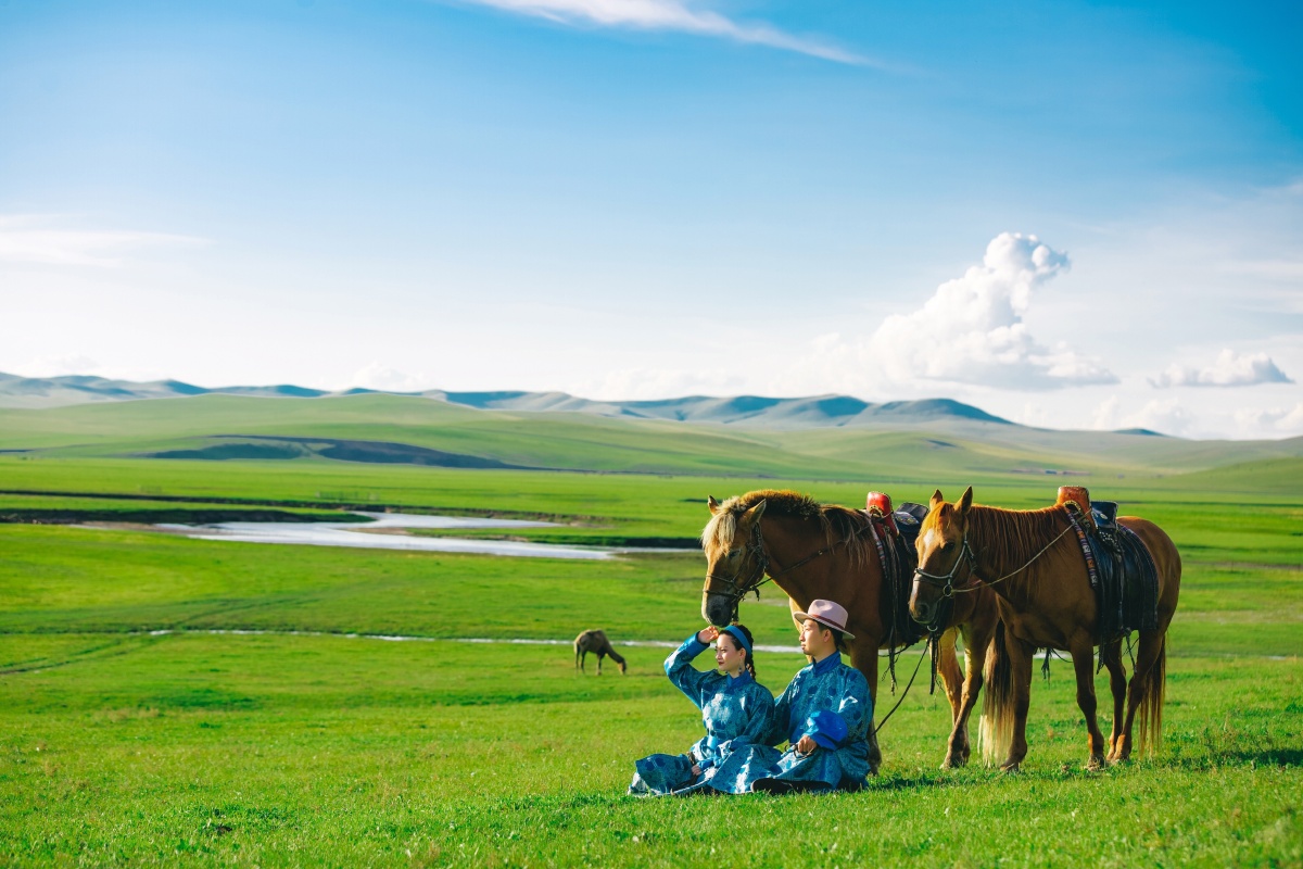 我的蒙古族婚纱礼服