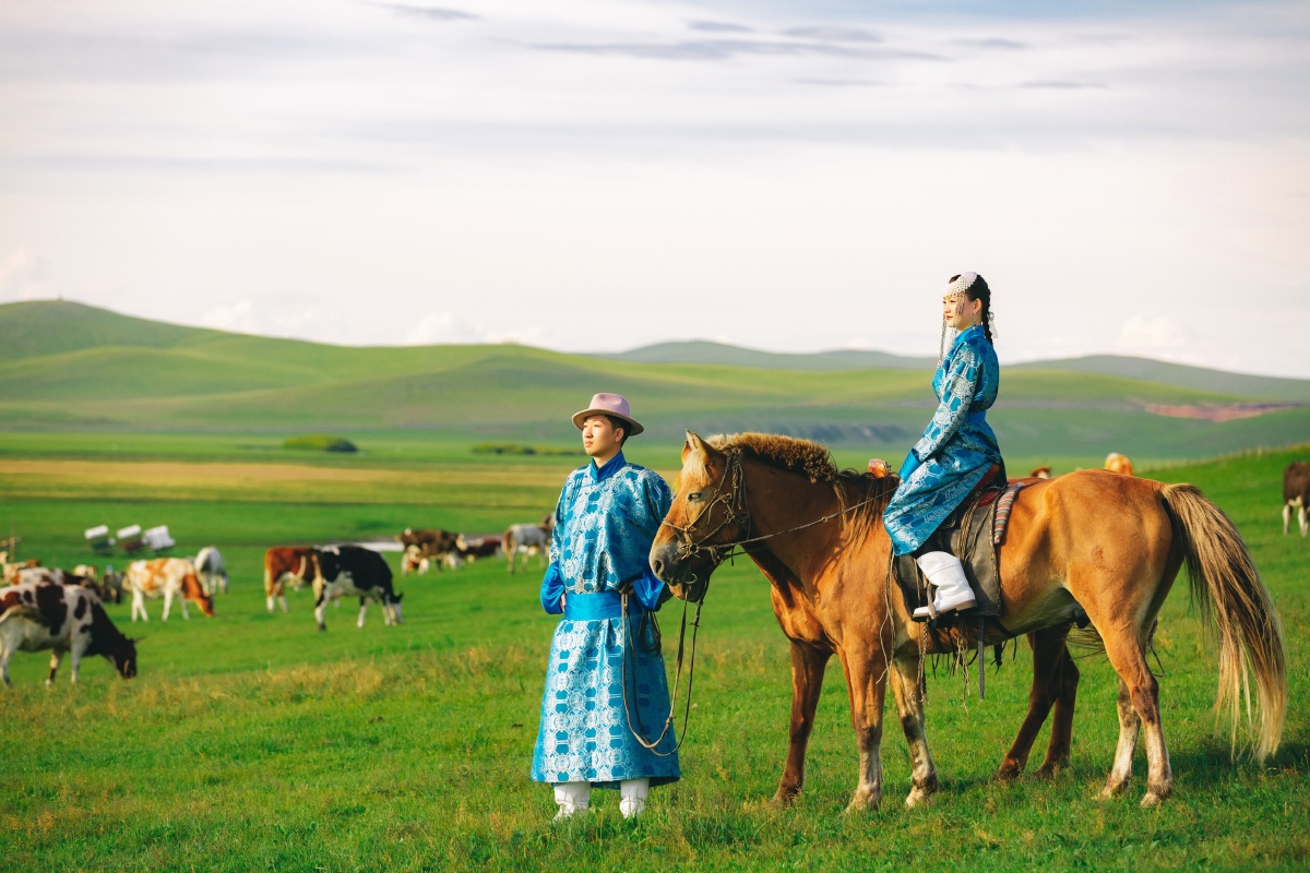 我的蒙古族婚纱礼服