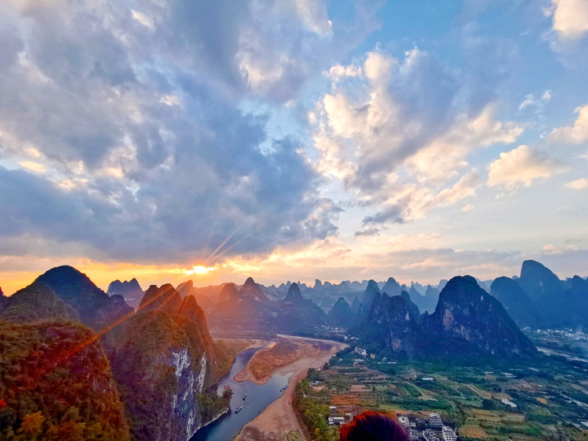 桂林阳朔 老寨山 落日