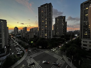 1E2A653A-0DD4-427D-B432-1B84CEB08074/L0/001