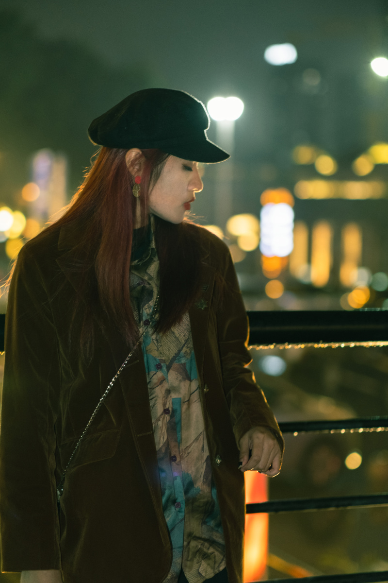 港风电影感夜景人像