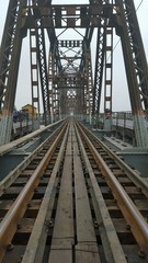 586592