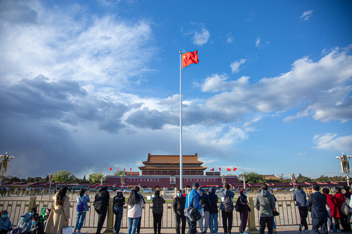 沙尘暴过后的北京 这是在2021年4月15日当天北京沙尘暴漫天雾尘的第二