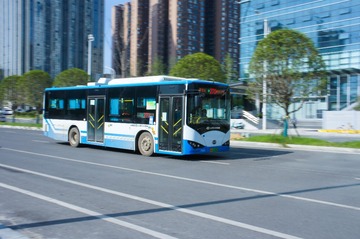 90613
