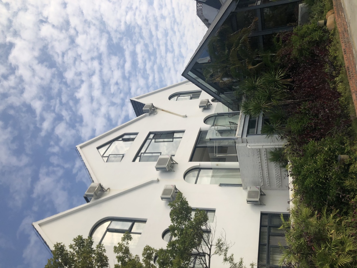 广西海泰别墅群位于北海银滩国家旅游度假区中心位置占地1500多亩共建