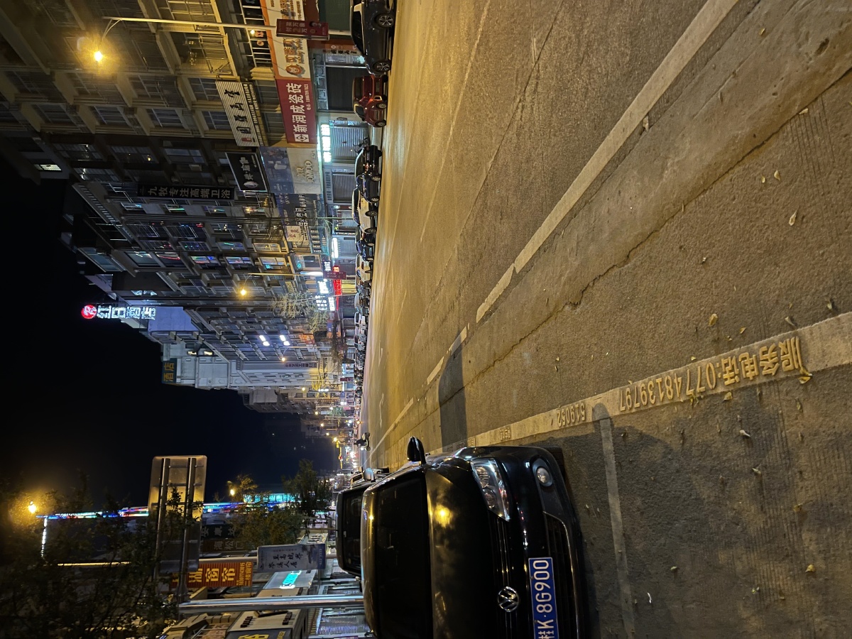 没有大城市的喧嚣繁华,也没有星巴克和海底捞的小县城 却有小城市的