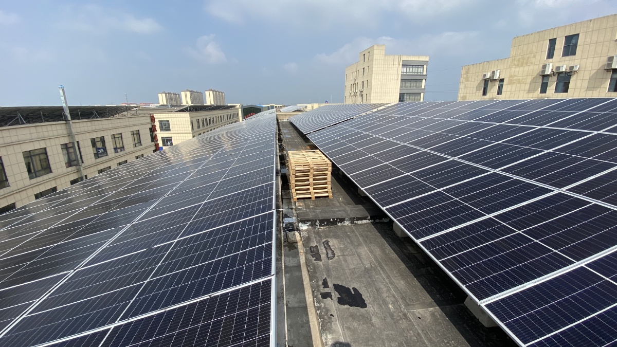 工商业电站光伏厂棚32兆瓦项目局部