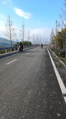 489586