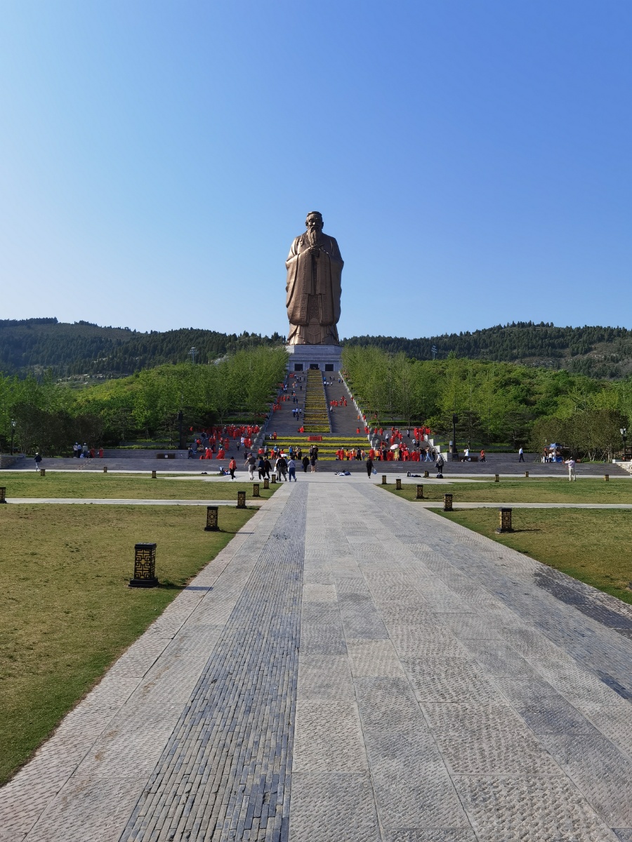 游尼山圣境感孔子文化了解历史