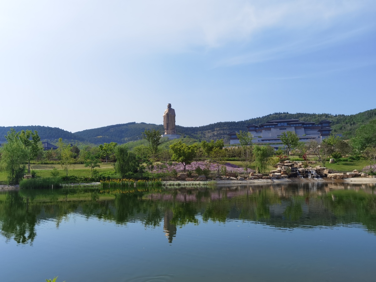 游尼山圣境感孔子文化了解历史