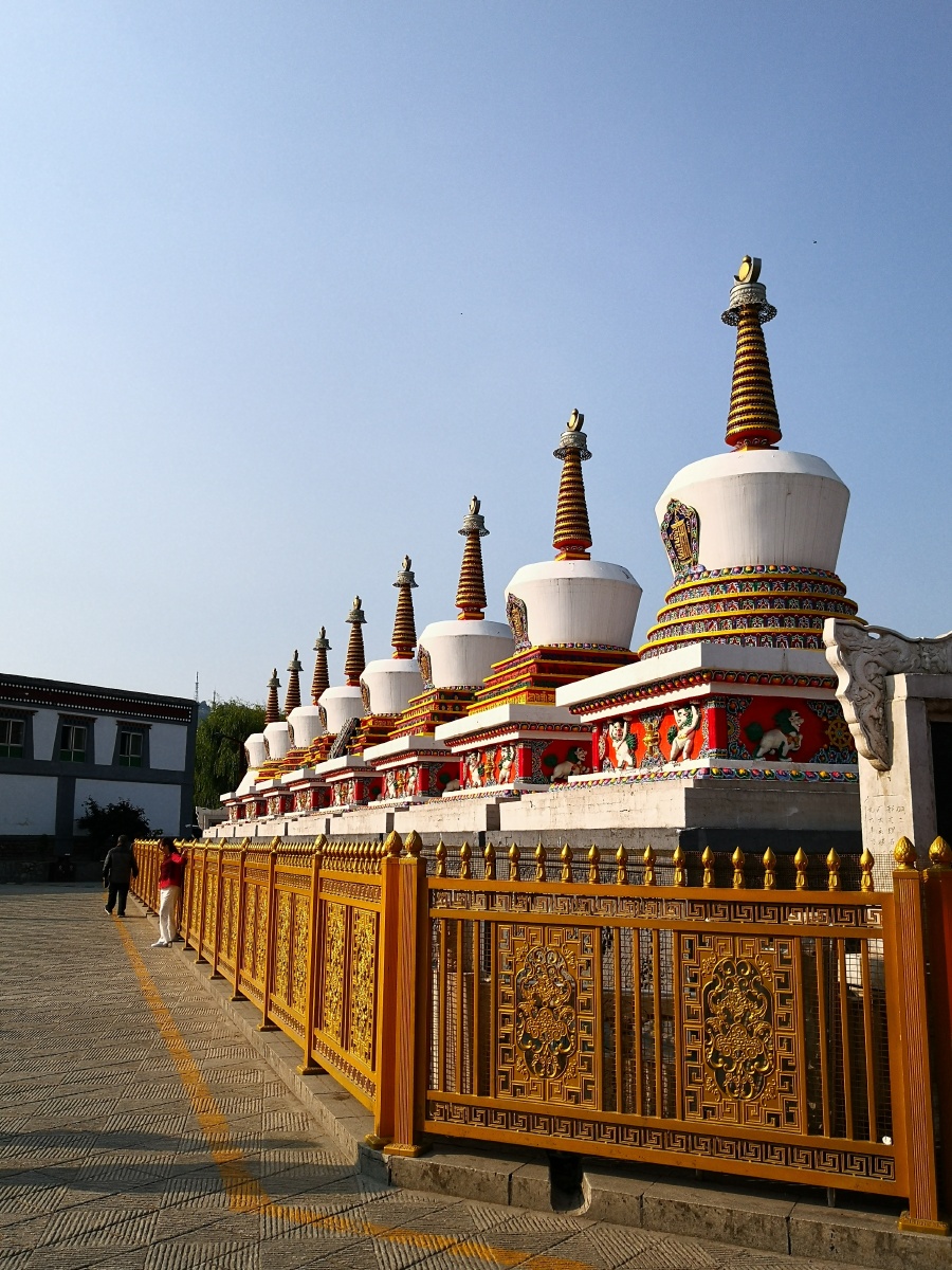 藏传佛教格鲁派六大寺院之一的塔尔寺