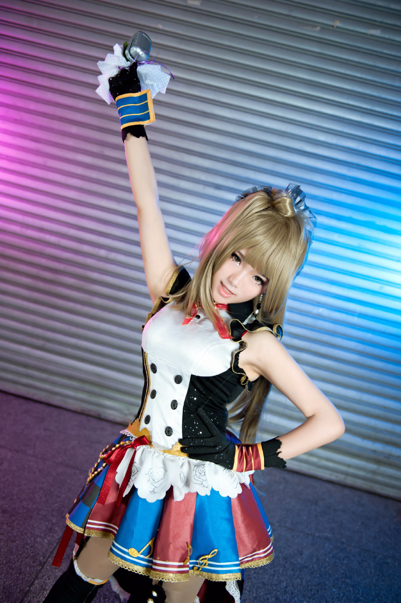 cos南小鸟女仆觉醒寒殇可不止一次cos南小鸟漫展游场吖之前发的是魔术