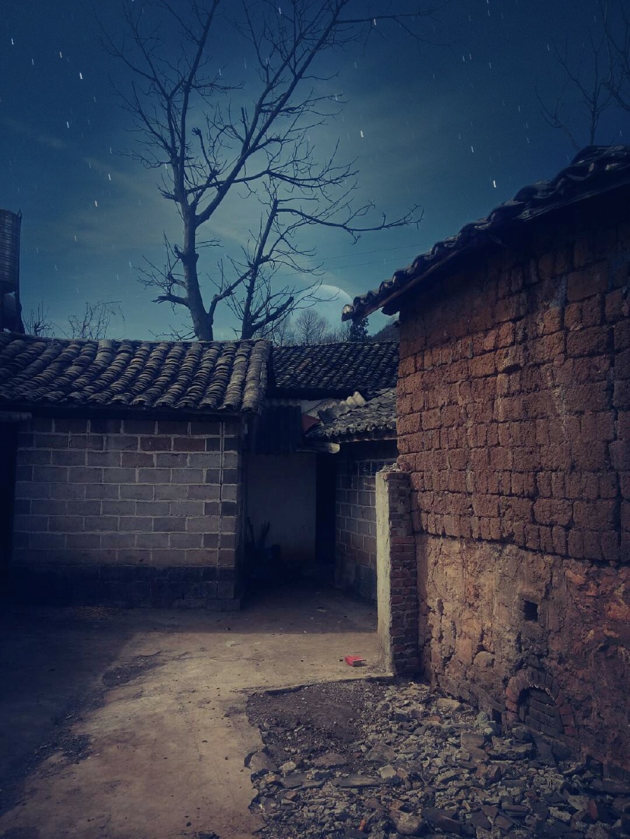 老房子有气息有回忆有故事人间烟火气最抚凡人心风景是春夏秋冬四季