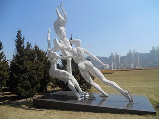 989362