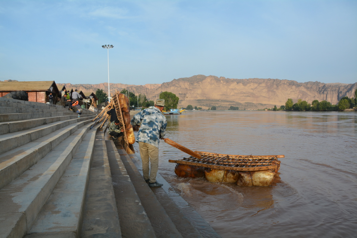 黄河皮筏子