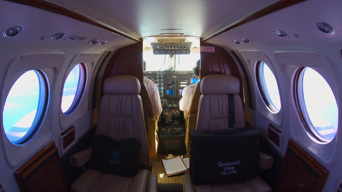 king air c90a 驾驶舱