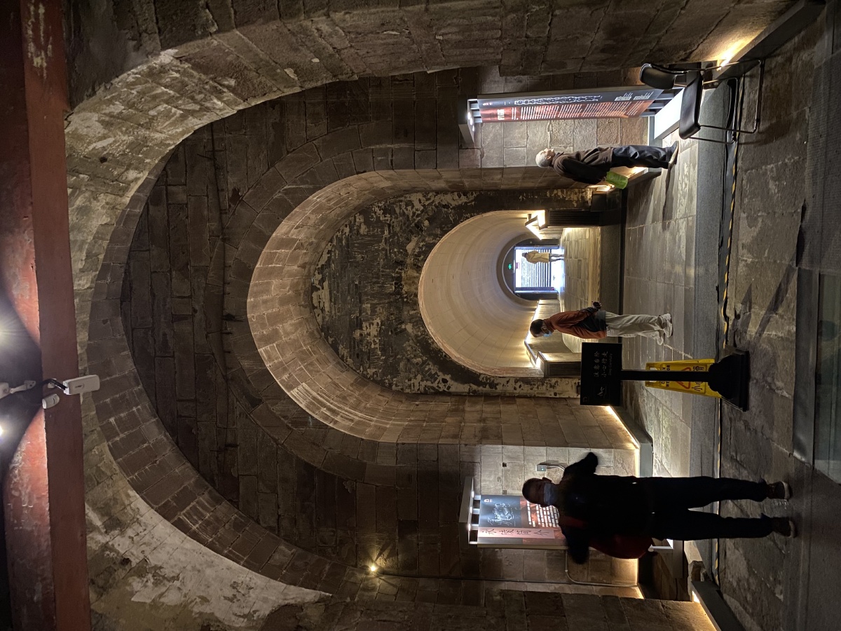 中国唯一一座建在地面的黄陵地宫成都永陵又称王建墓是中国历史上五代