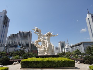 1714596