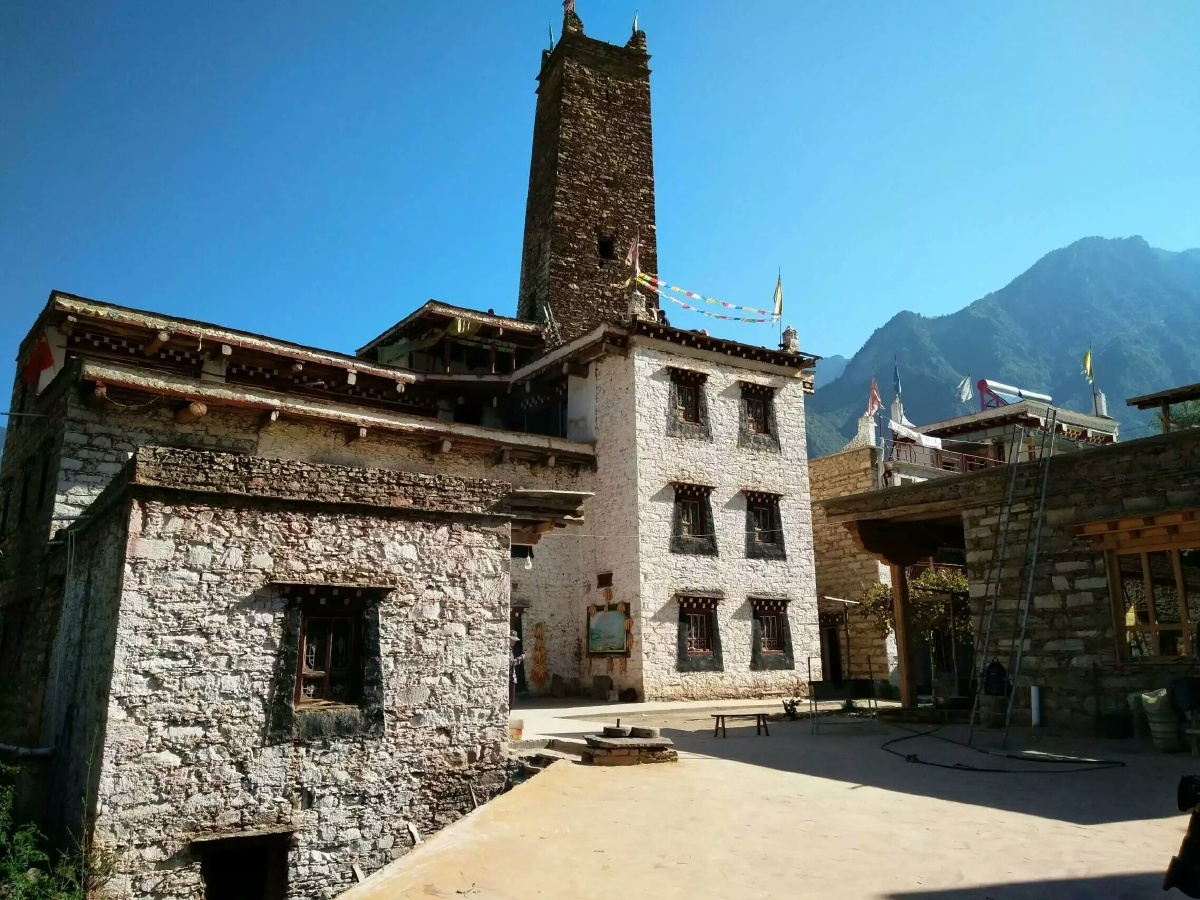 康巴藏族最美碉楼丹巴美景