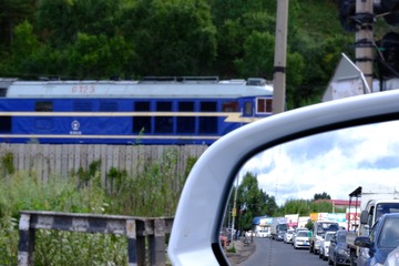 63002