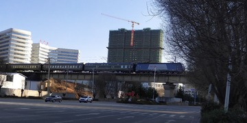902846