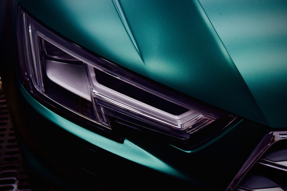 祖母绿的奥迪a4l - 免贵姓nie - 图虫