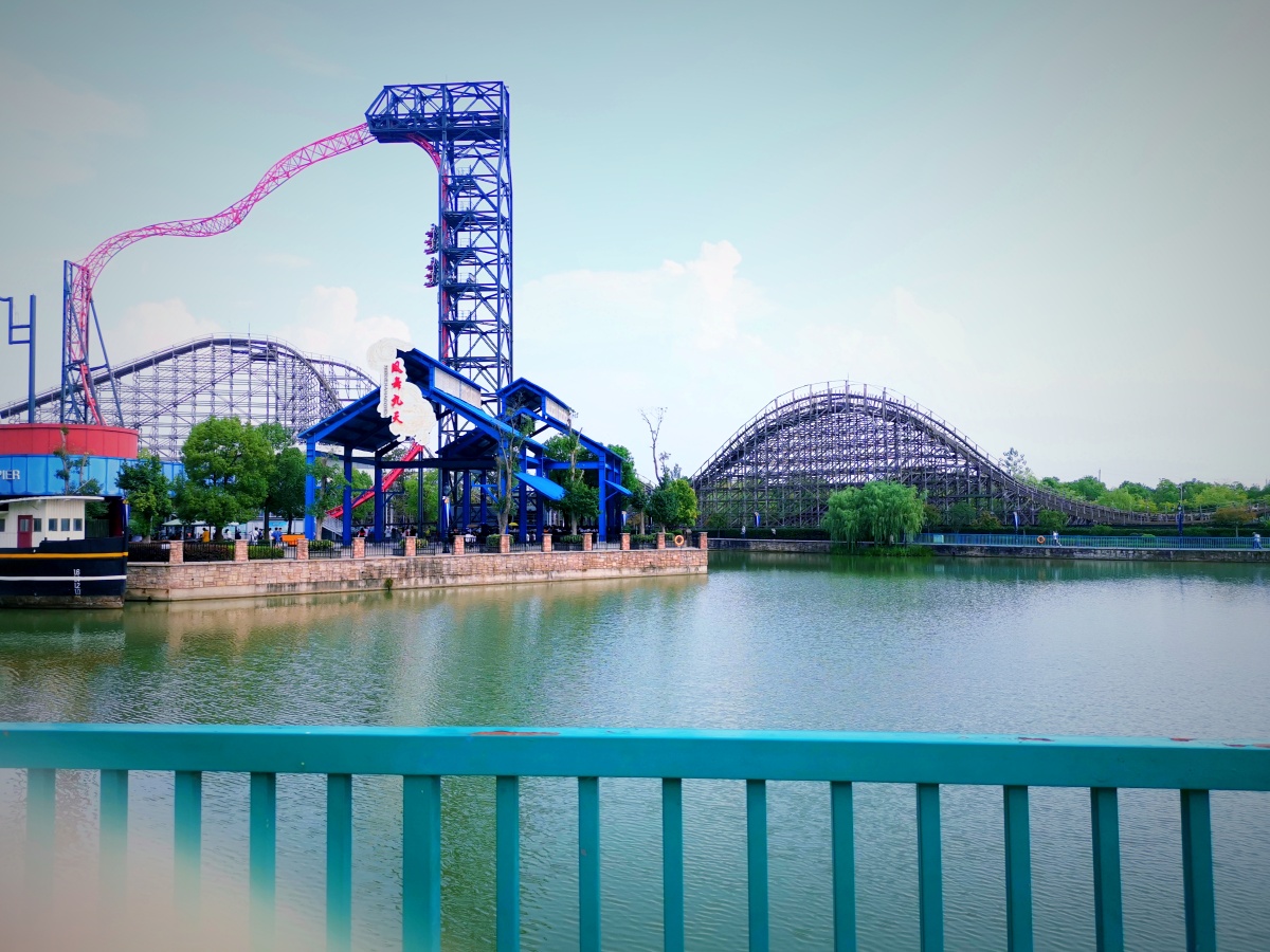 欢乐江城凤舞九天木翼双龙